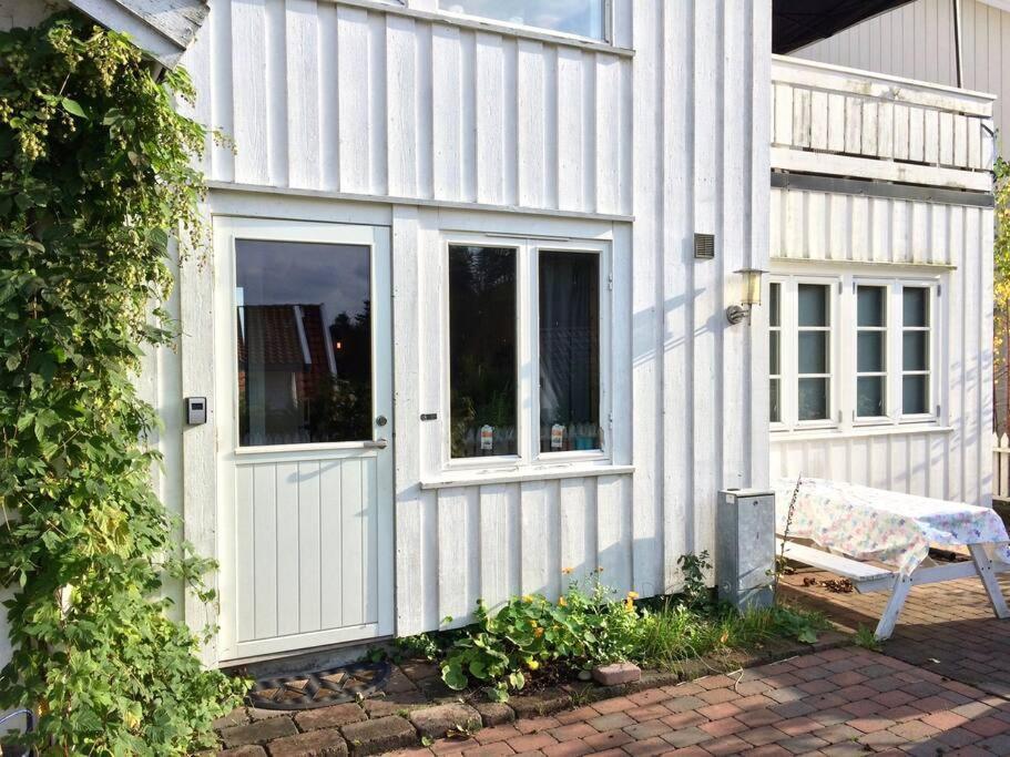Cosy Flat For 4 Persons Appartement Kristiansand Buitenkant foto
